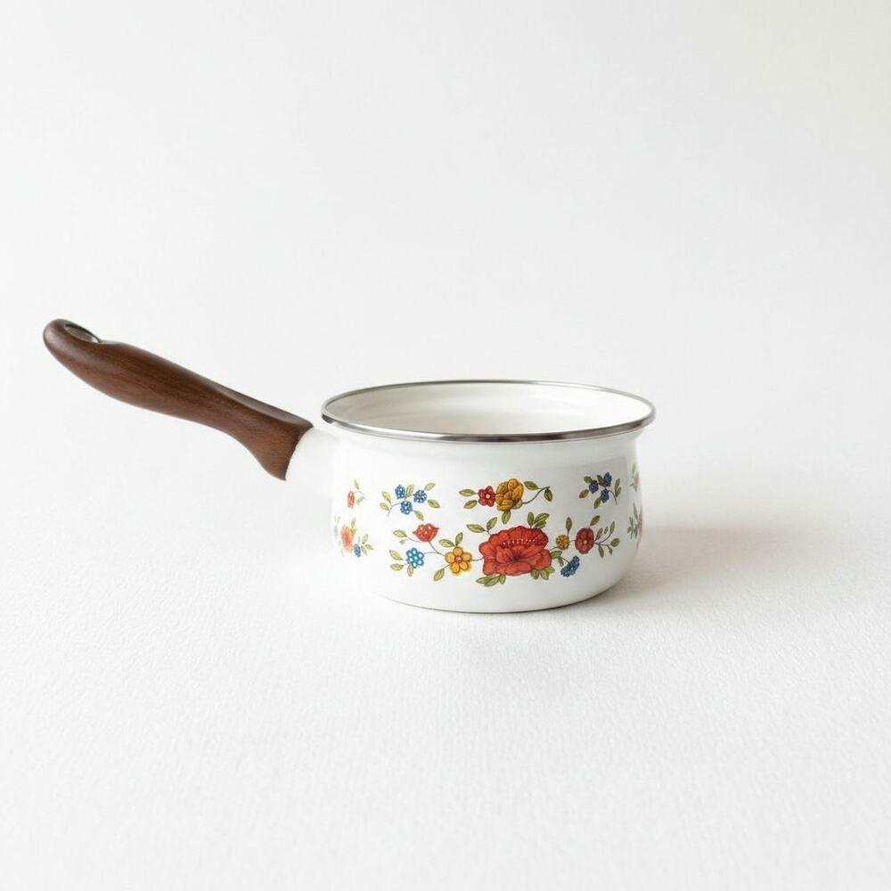 Vintage Floral Enamel Saucepan – Summer Garden Exciel Pot with Wooden Handle